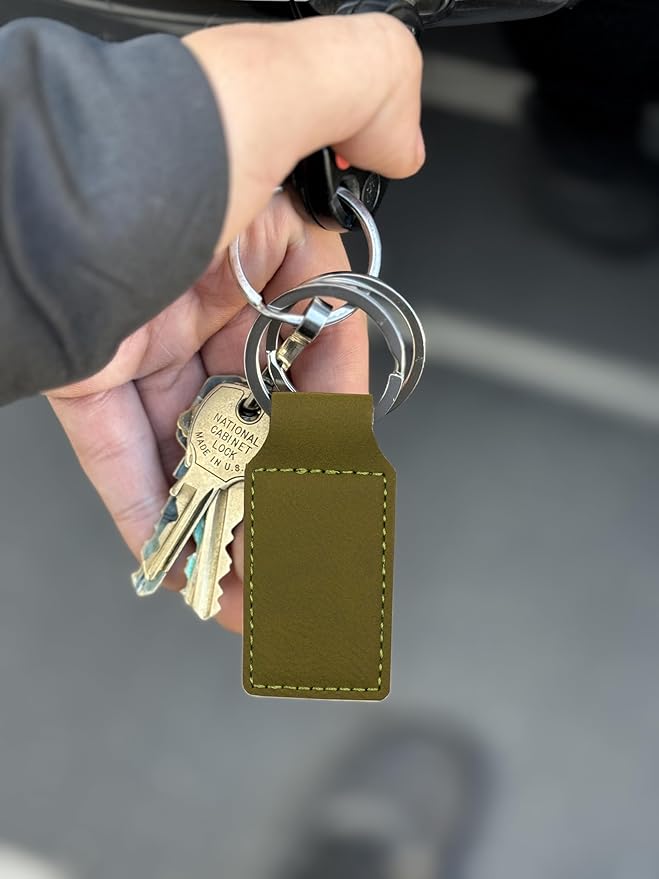 LaserGram Rectangle Keychain, Golfer Golfing, Personalized Engraving Included