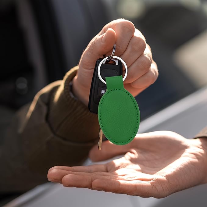 LaserGram Oval Keychain, Golf Ball, Personalized Engraving Included (Green)