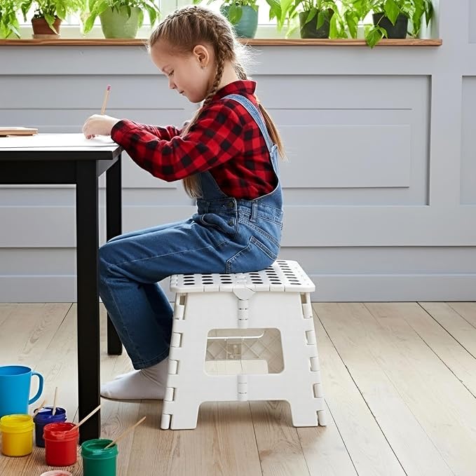 Utopia Home Folding Step Stool 9 Inch, built-in handle, and 300 lbs support - Image 3